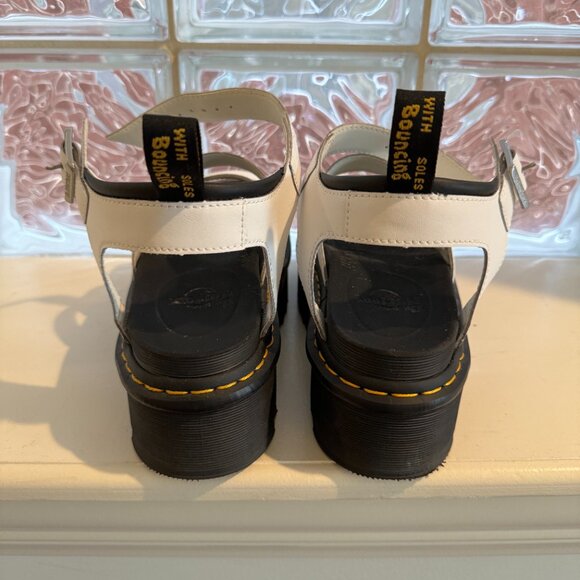 Dr. Martens Blaire Hydro Leather Platform Strap Sandals Size 9 - Picture 3 of 4